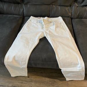 White Levi jeans